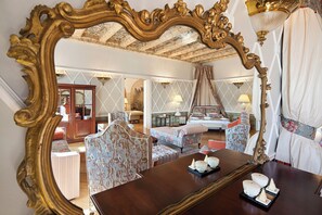 Luxury-Apartment, Balkon, Stadtblick