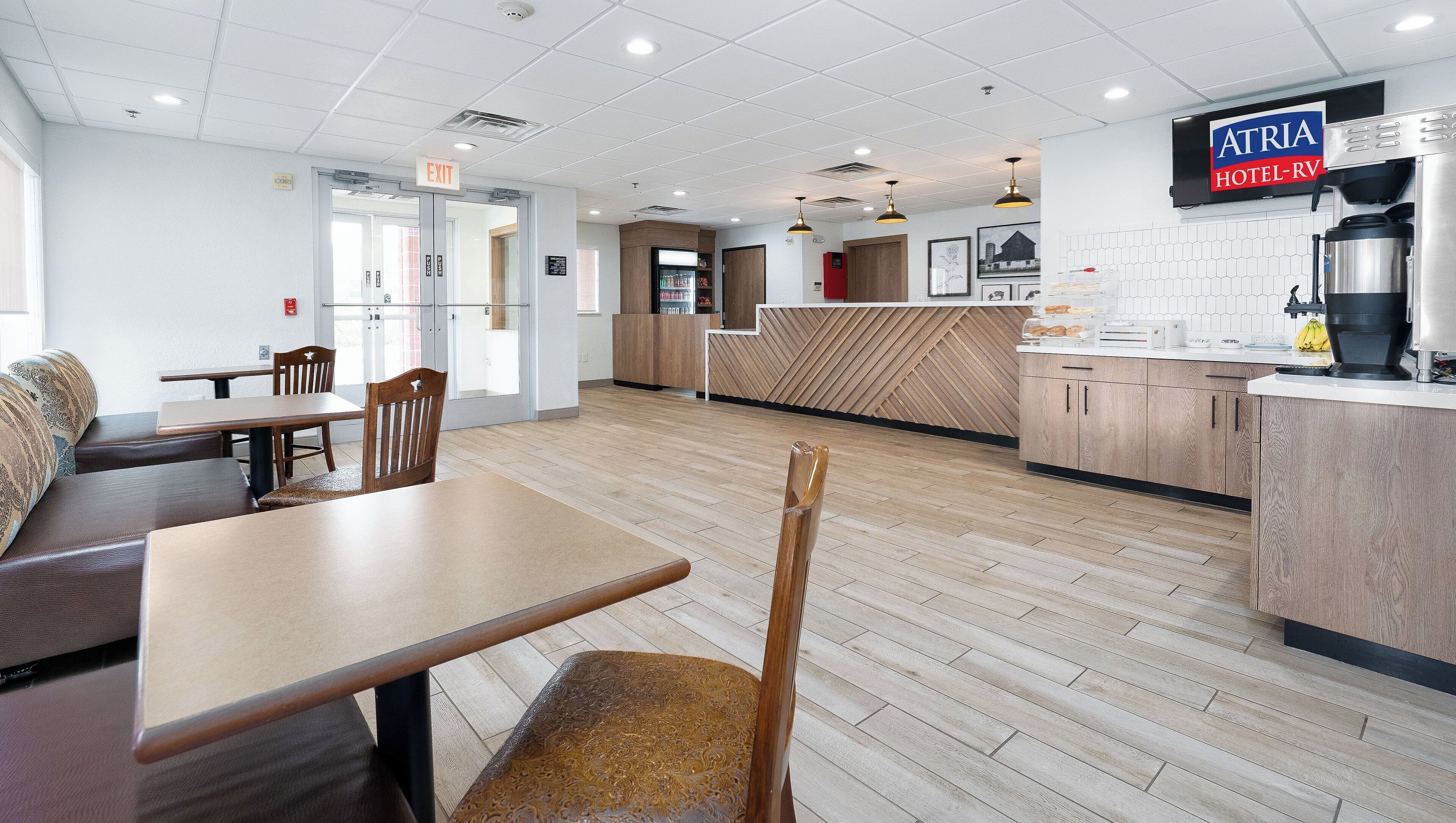 Free daily continental breakfast