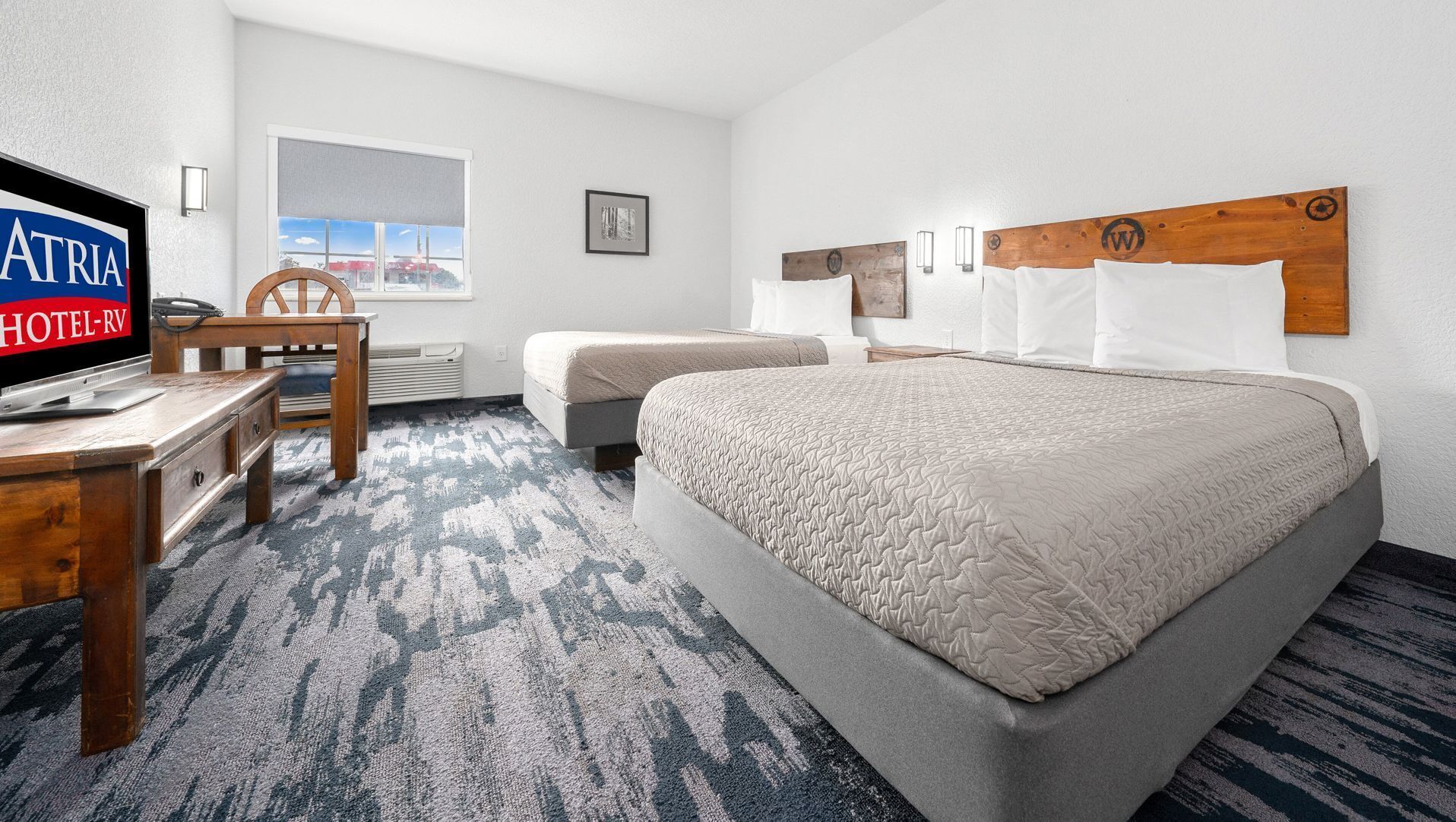 Iron/ironing board, free WiFi, bed sheets, alarm clocks