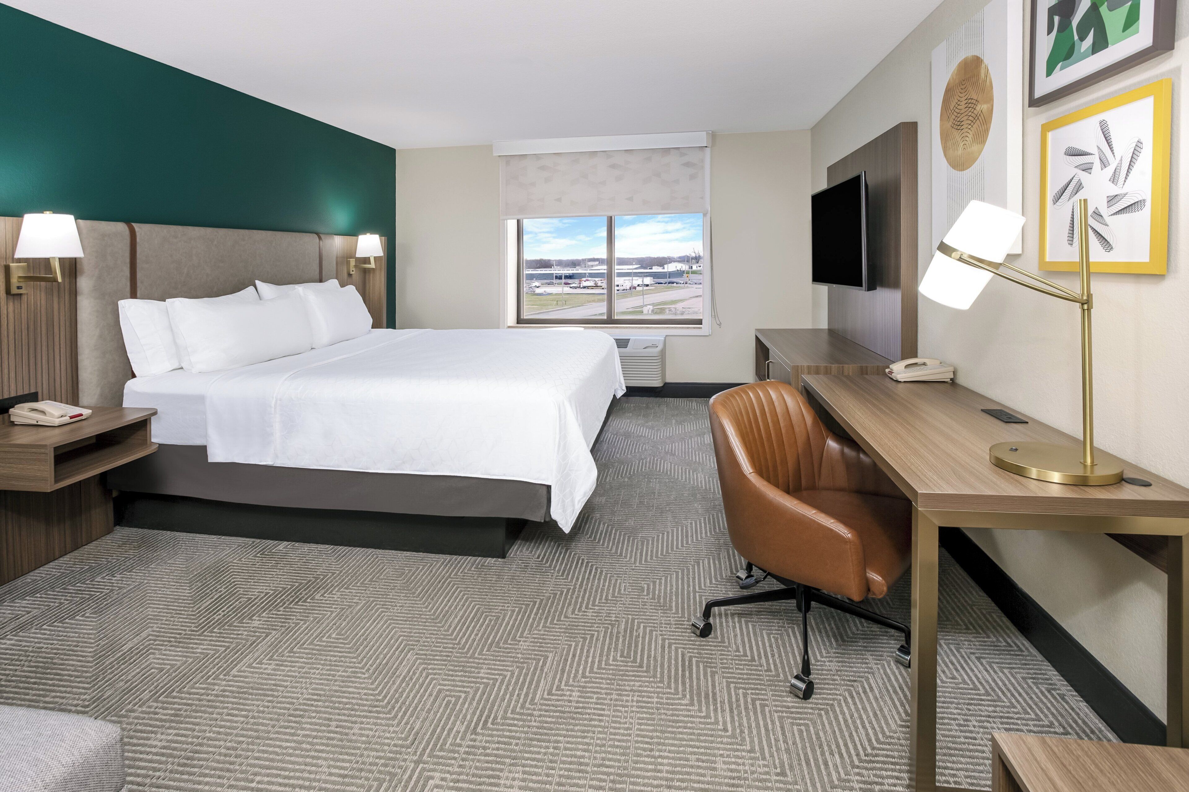 Premium bedding, pillowtop beds, in-room safe, desk