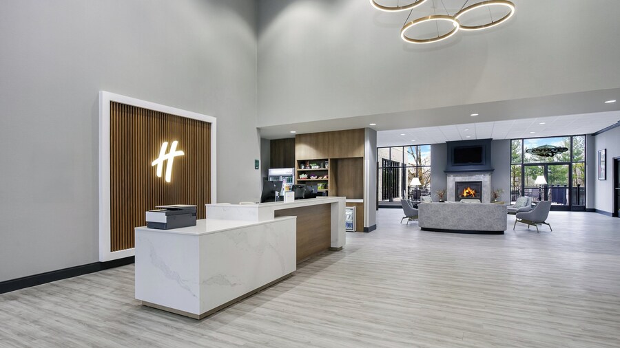 Holiday Inn Quincy East by IHG