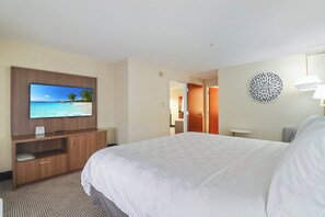 高档床上用品、加厚床垫、客房内保险箱、办公桌