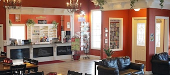 Depot Inn and Suites