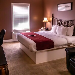 Signature Room, Refrigerator & Microwave, Ground Floor