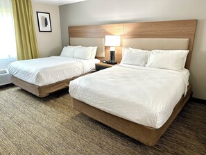 Down comforters, in-room safe, desk, iron/ironing board - Candlewood Suites Savannah Airport by IHG (Savannah)