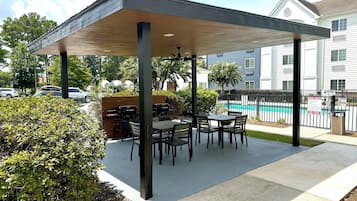 BBQ/picnic area