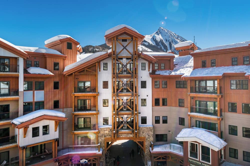 The Lodge at Mountaineer Square, A Vail Resorts Property