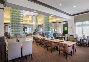 2 restaurants; breakfast and dinner served - Hilton Garden Inn Lakeland (Lakeland)