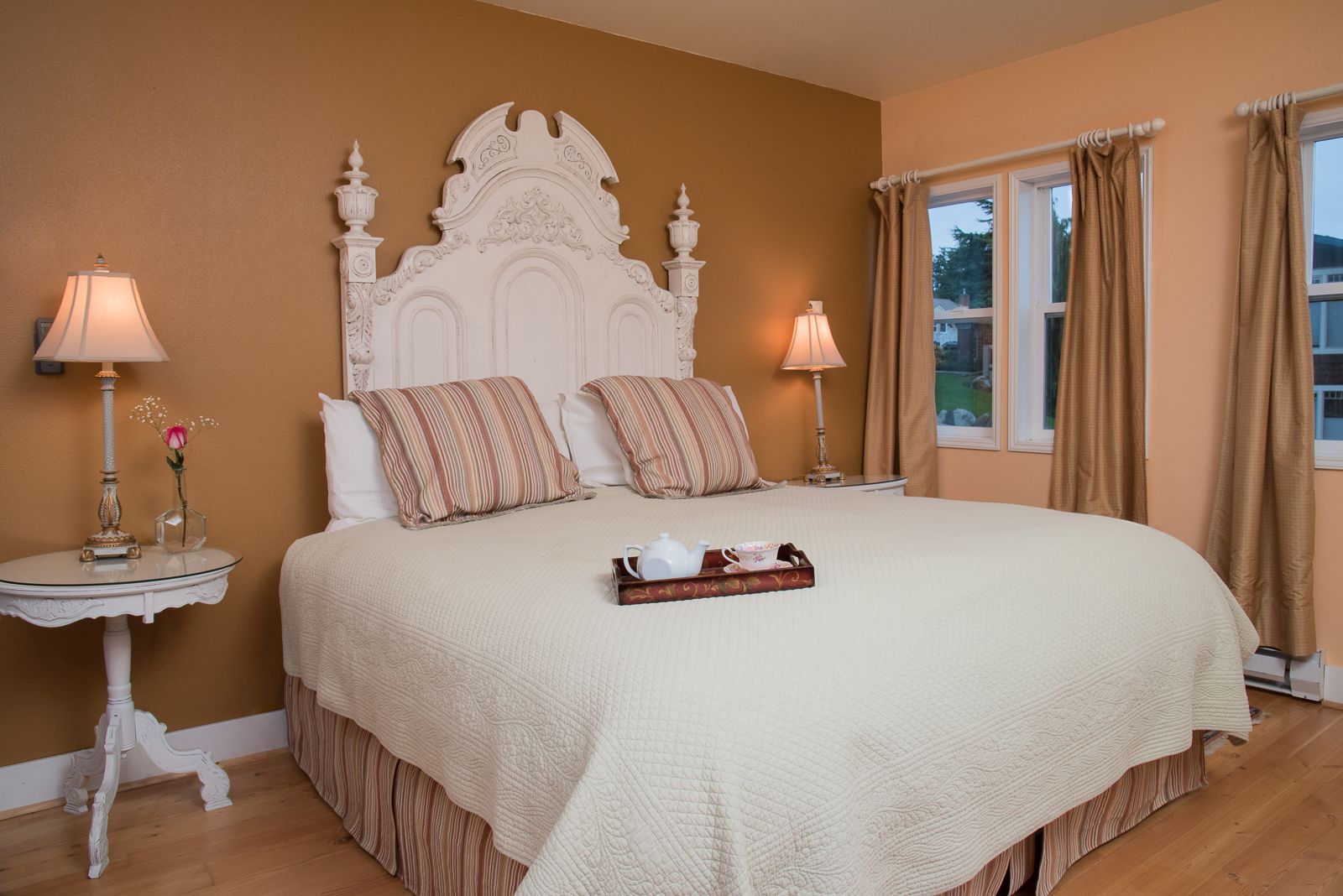 Deluxe House, 1 King Bed, Accessible, Resort View | Premium bedding, individually decorated, individually furnished, desk