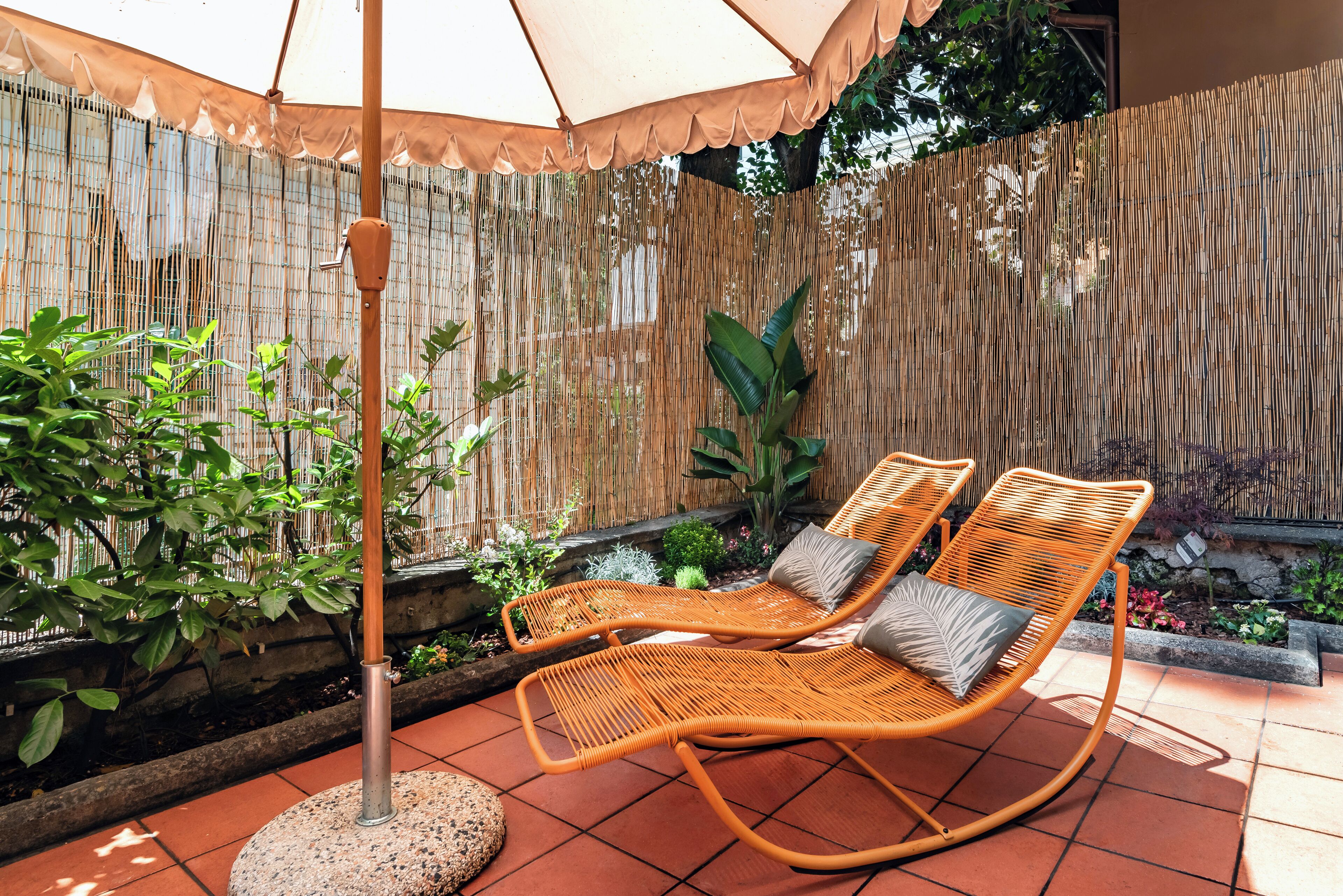 Deluxe Quadruple Room with Garden | Minibar, in-room safe, desk, free WiFi