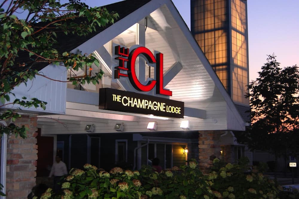 The Champagne Lodge & Luxury Suites