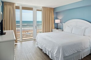 Premium bedding, iron/ironing board, free WiFi, bed sheets - Royal Floridian Resort (Ormond Beach)
