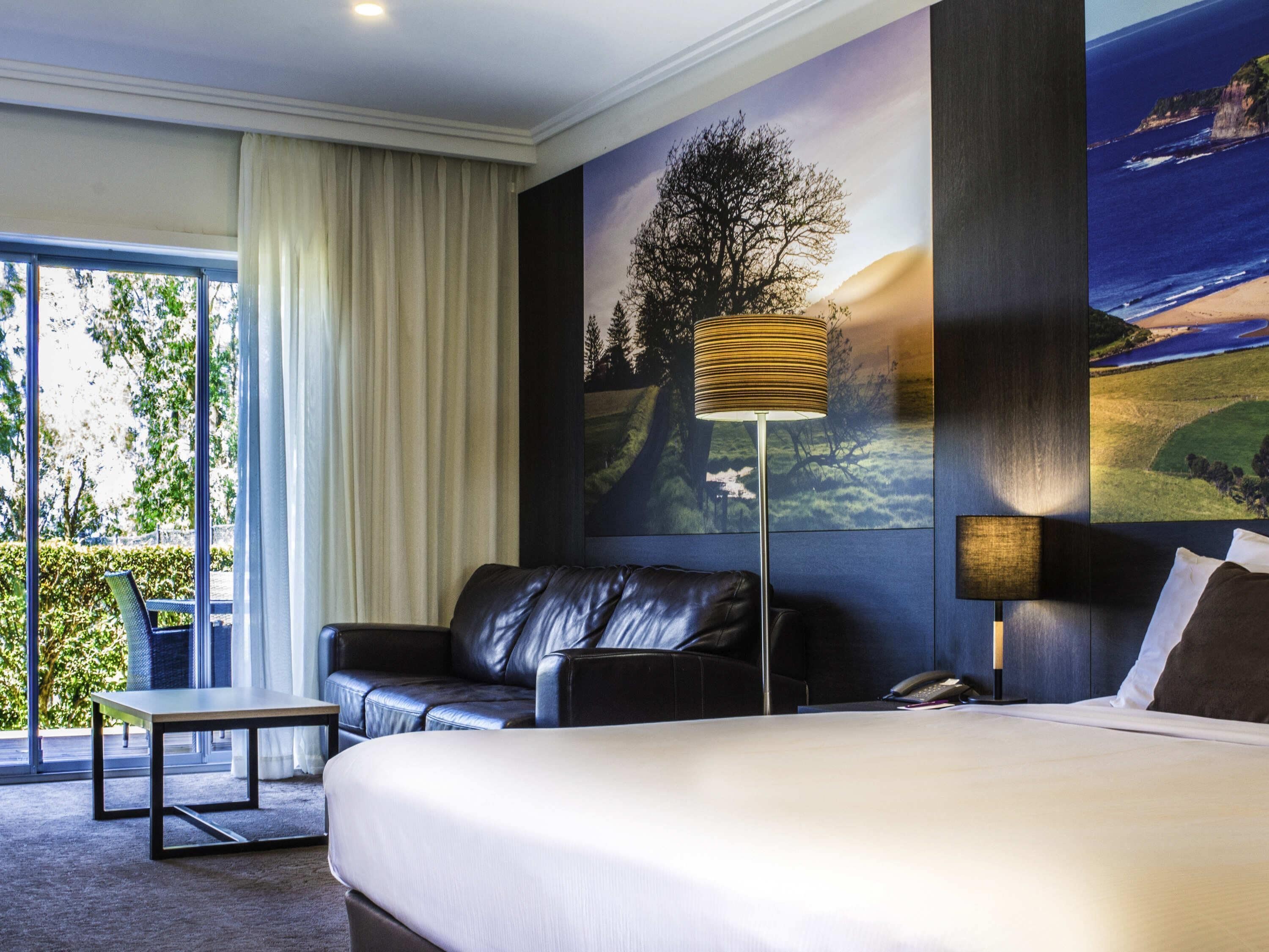 Superior Room, 1 King Bed, Balcony