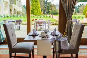 Breakfast, lunch, dinner served; British cuisine  - Shendish Manor Hotel & Golf Course (Hemel Hempstead)