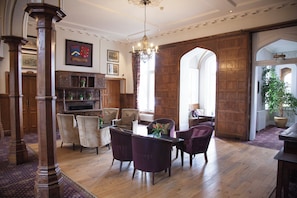 Lounge - Shendish Manor Hotel & Golf Course (Hemel Hempstead)