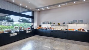 Daily buffet breakfast (EUR 15 per person)