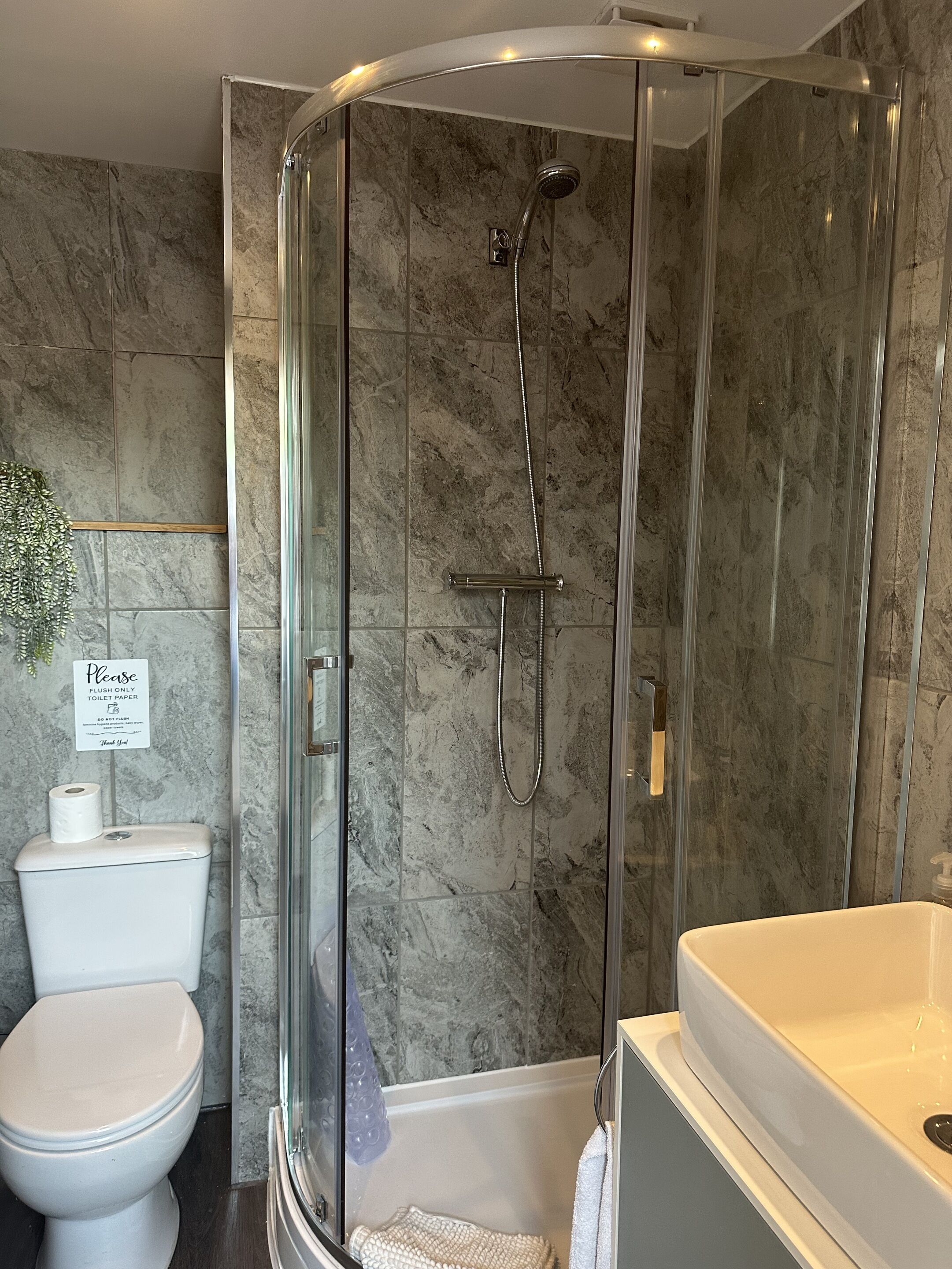 Ferienhaus, mit Bad (Two-Bedroom House) | Badezimmer