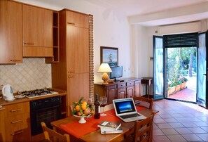 Flat-screen TV - Villa delle Palme (Aci Castello)