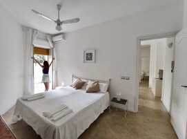 1 bedroom, hypo-allergenic bedding, minibar, in-room safe
