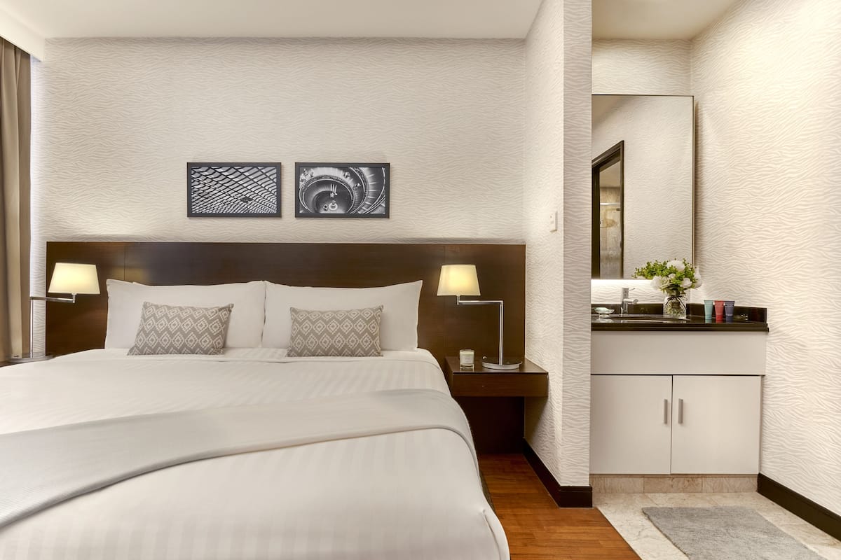 Apartment, 1 Bedroom (Breakfast on weekdays only except P.H) | In-room safe, iron/ironing board, free cots/infant beds, rollaway beds