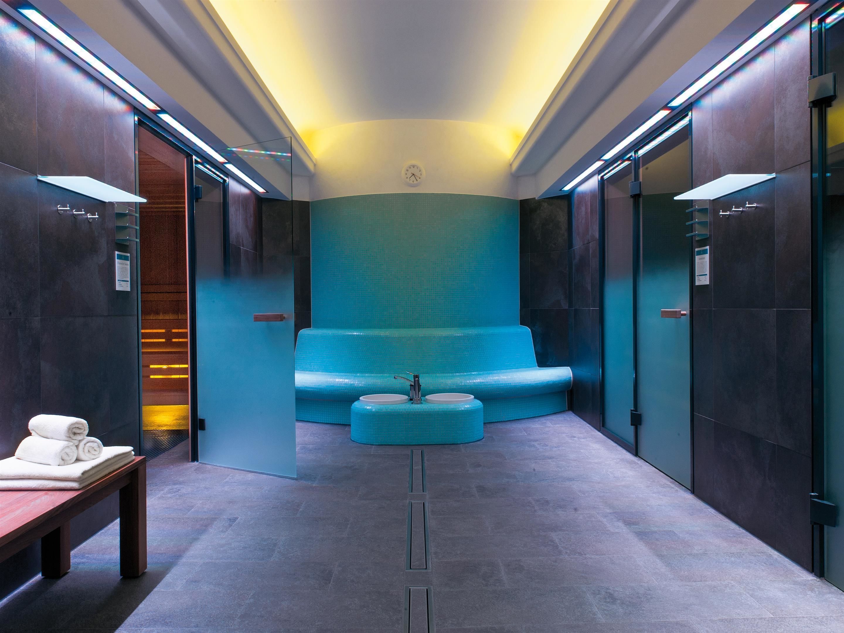 couples treatment room(s), sauna, steam room, turkish bath/hammam