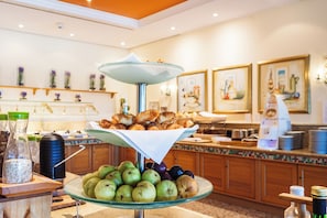 Daily buffet breakfast (EUR 22 per person) - aja Nordperd & Villen Göhren (Göhren)