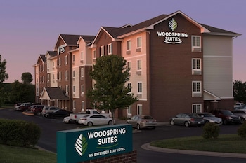 WoodSpring Suites Kansas City Lenexa