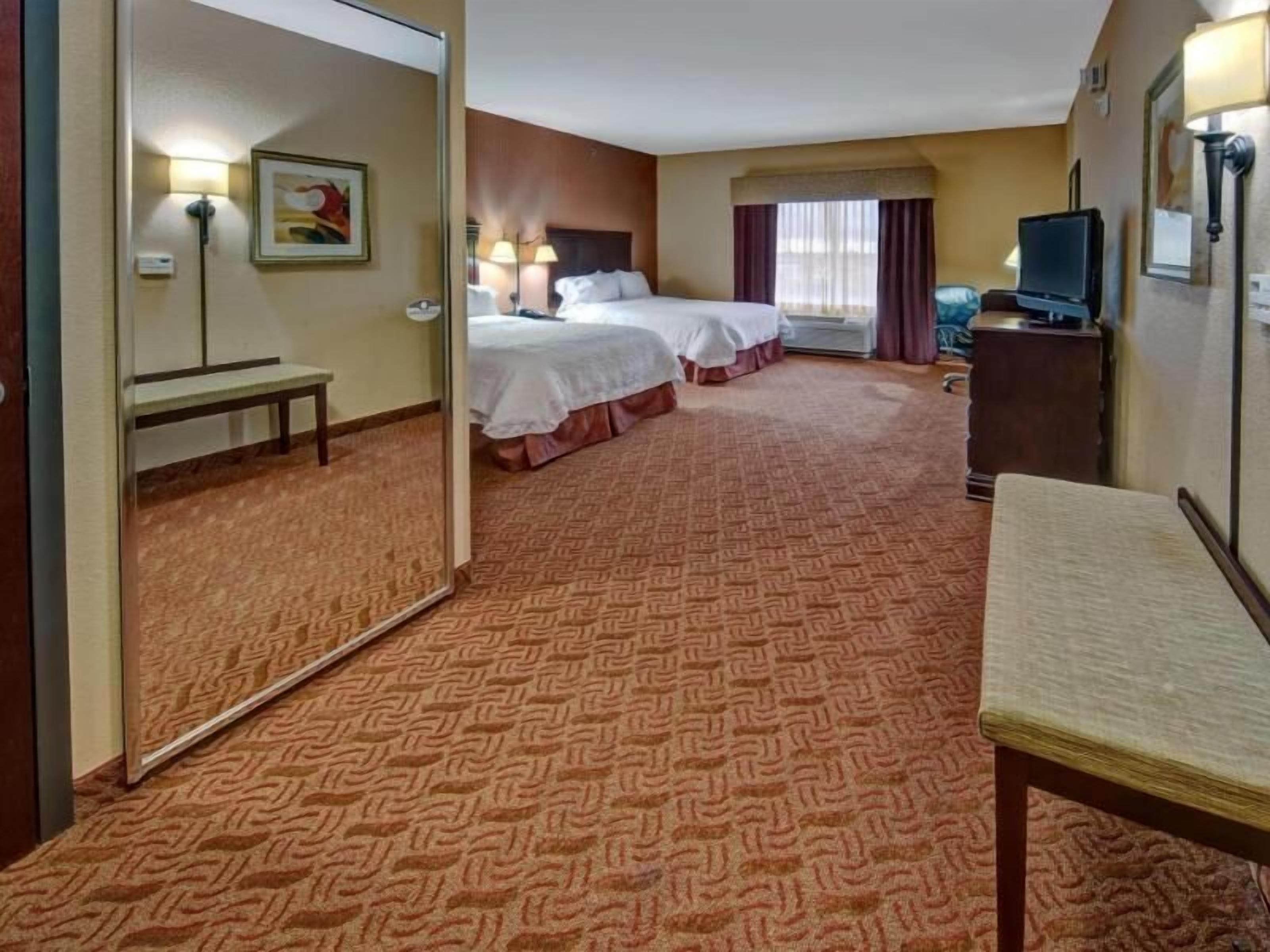 Premium bedding, pillow-top beds, in-room safe, desk
