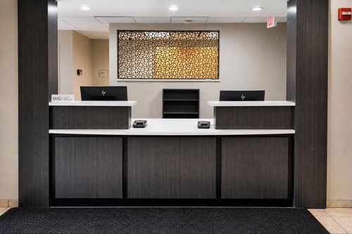 Candlewood Suites Pearl by IHG