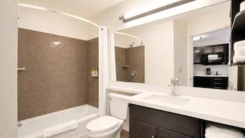 Bañera con ducha, bañera con aguas termales