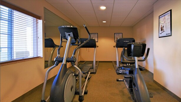 Fitness facility - Candlewood Suites Pearl by IHG (Pearl)