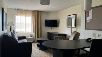Desk, iron/ironing board, free WiFi, bed sheets