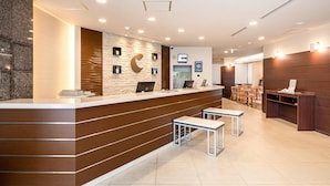 Lobby - Comfort Hotel Tomakomai (Tomakomai)