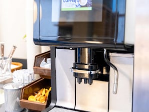 Tägliches inbegriffenes Frühstücksbuffet