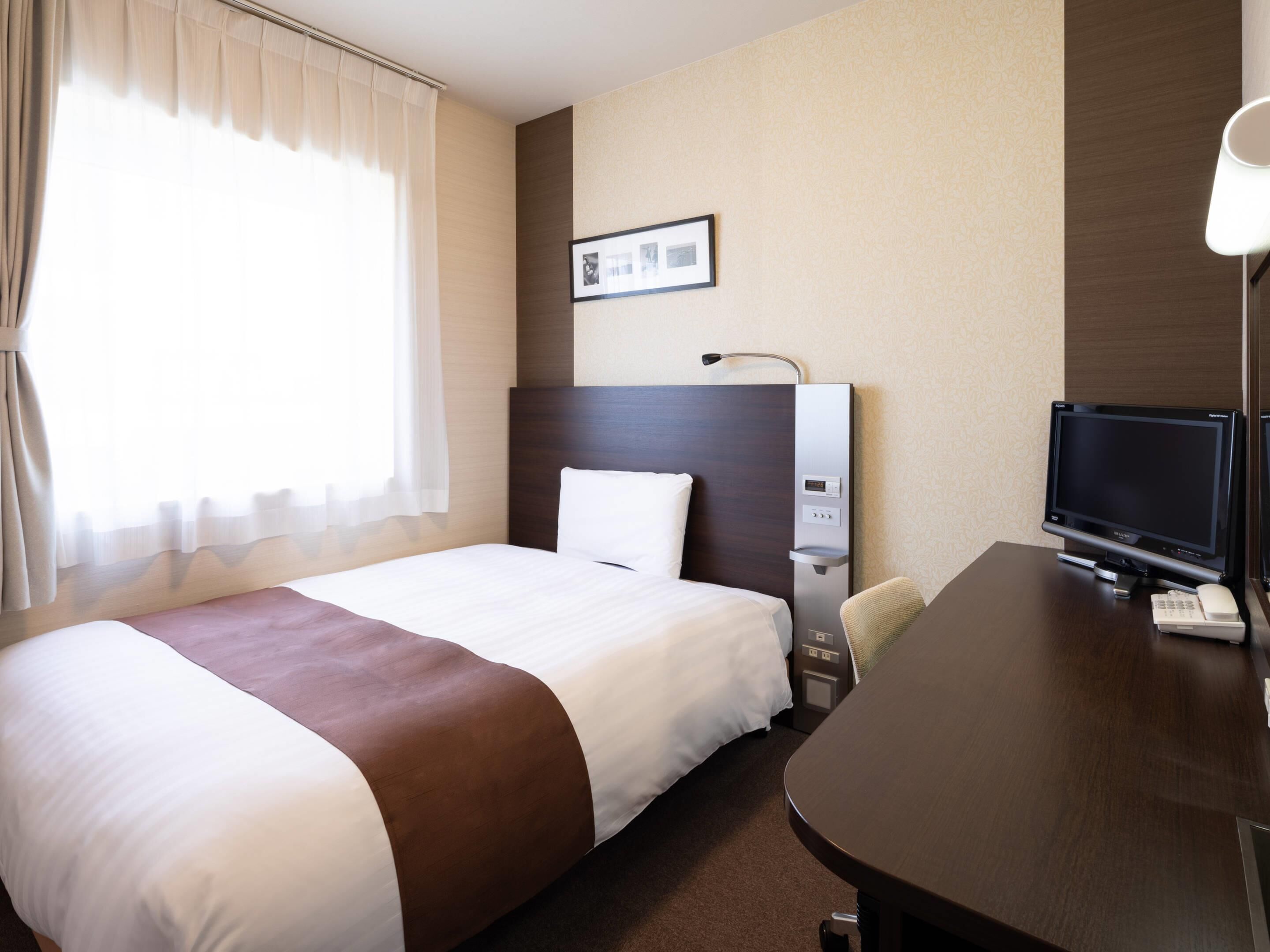 Standard Double Room, Non Smoking | Premium bedding, desk, soundproofing, WiFi (free)