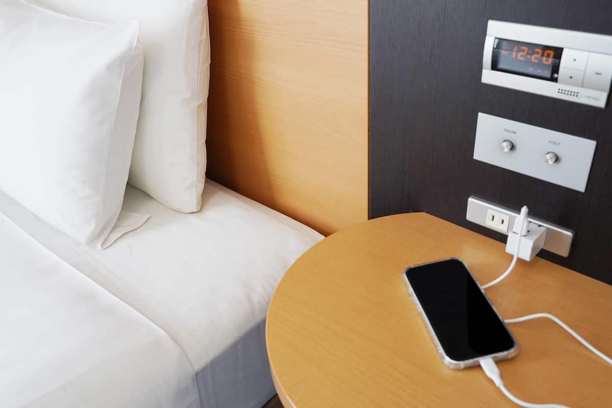 standard twin room, 2 single beds, non smoking | premium bedding, desk, soundproofing, free wifi