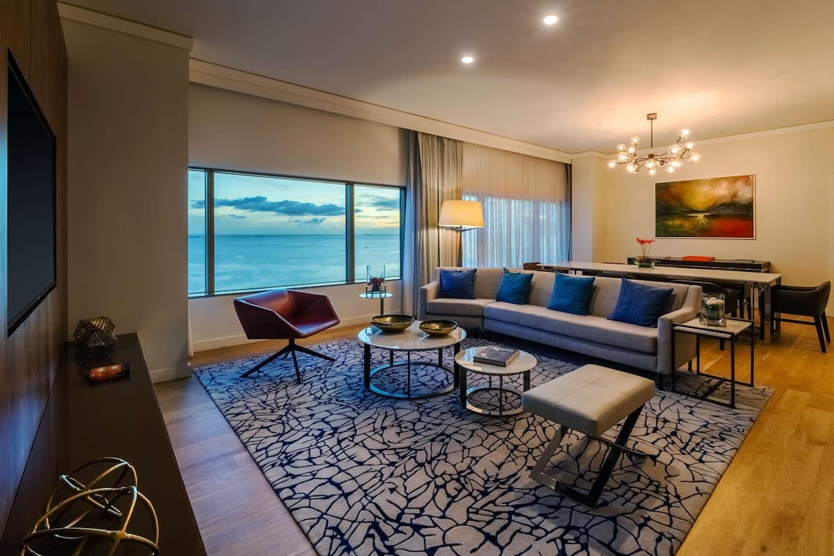 Suite (Diplomatic)