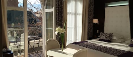 Suite (Baires) | Premium bedding, down duvets, pillow-top beds, minibar