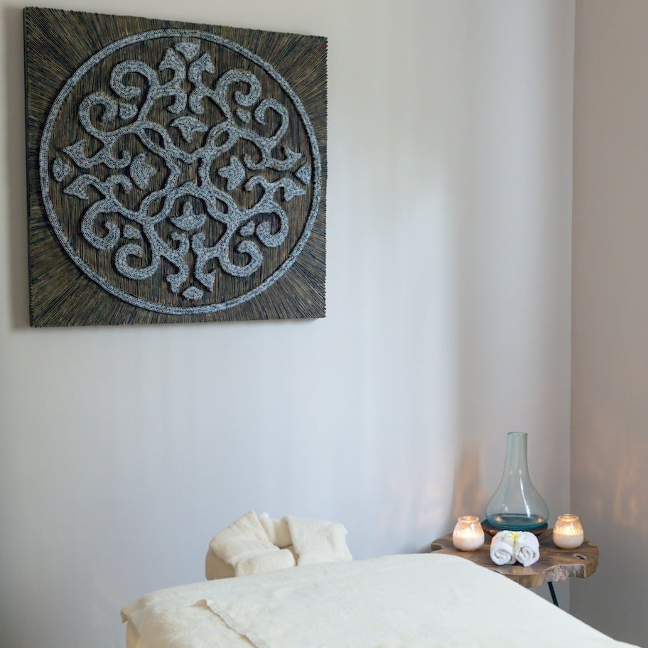 Couples treatment rooms, sauna, hot tub, steam room, body treatments