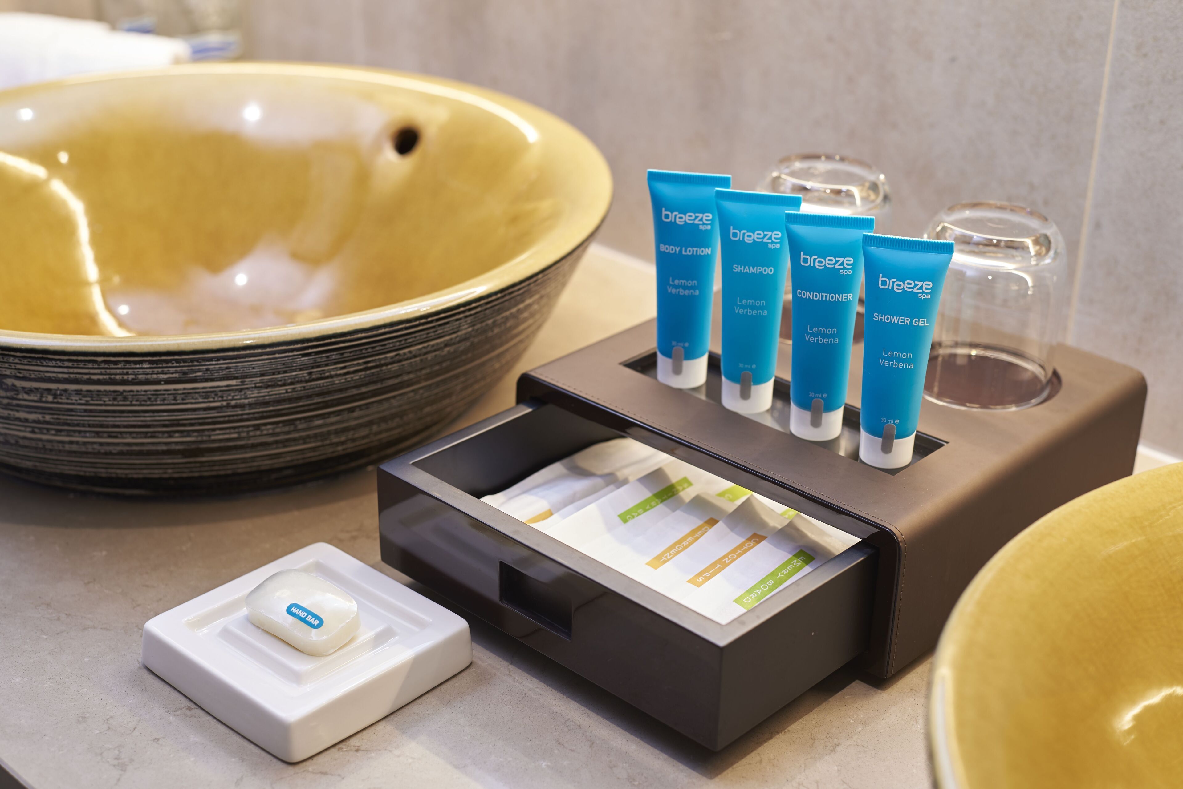 minibar, in-room safe, laptop workspace, blackout curtains