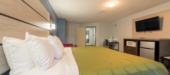 Quality Inn & Suites Manitou Springs at Pikes Peak