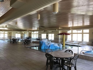 Indoor pool, sun loungers
