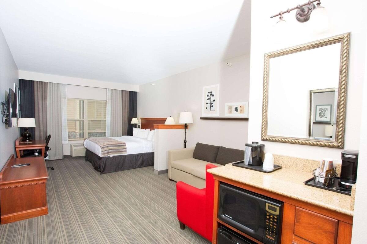 Premium bedding, desk, iron/ironing board, cribs (free)