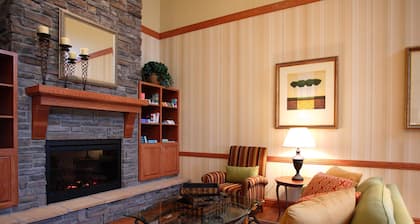Country Inn & Suites by Radisson, Grand Forks, ND