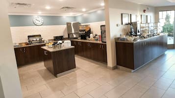 Free daily continental breakfast