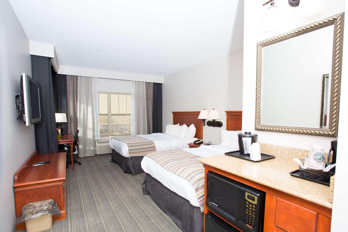 1 habitación, ropa de cama de alta calidad y escritorio