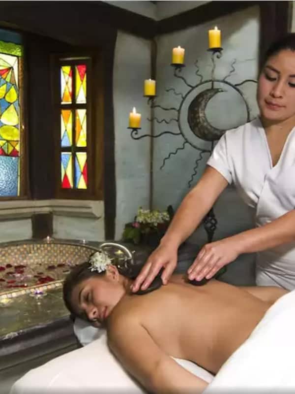 Sauna, steam room, Turkish bath/hammam, body treatments, hydrotherapy