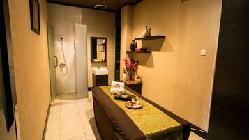 3 treatment rooms