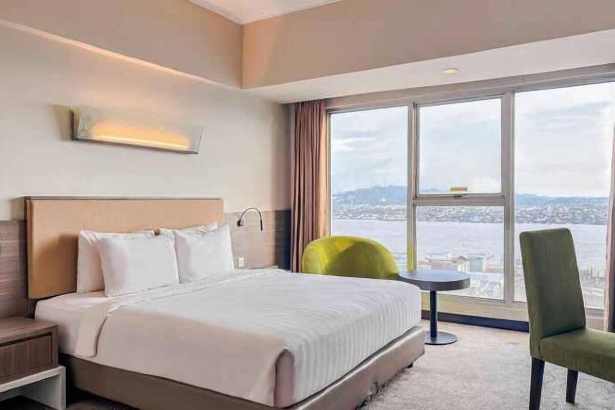 Minibar, in-room safe, desk, soundproofing