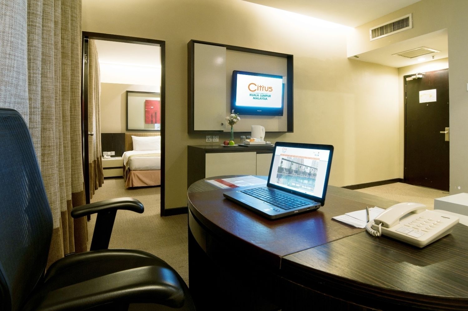 Phòng Suite Executive, 1 giường cỡ king | Trang thiết bị văn phòng tại phòng